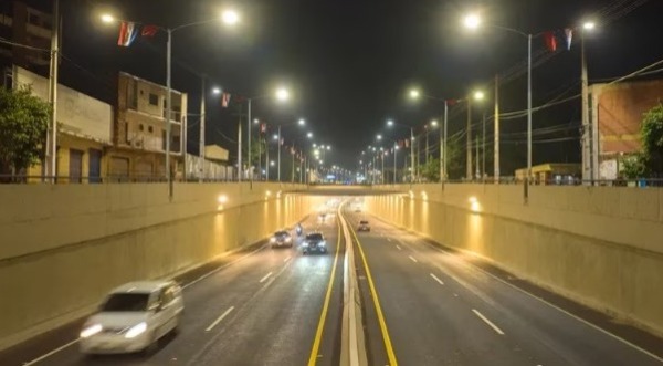 Diario HOY | Robaron reflectores del nuevo túnel de Tres Bocas