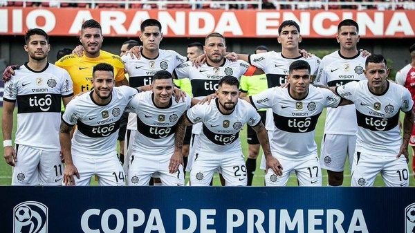 Hacen tocorré de supuestos mensajes de un pelotero de Olimpia y los hinchas explotan