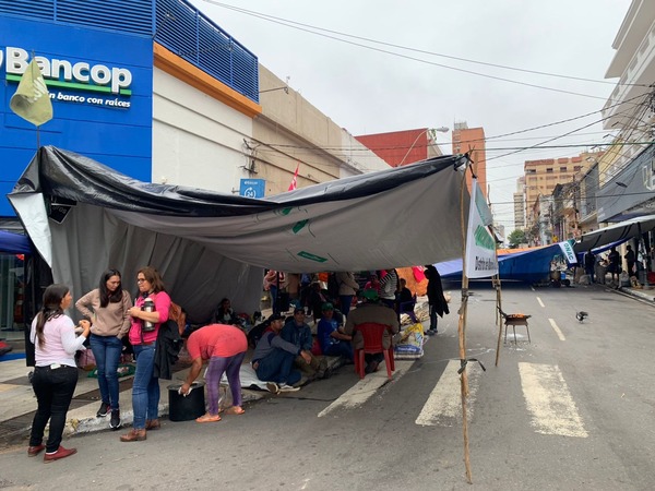 Campesinos retoman movilización ante incumplimiento del gobierno - ADN Digital
