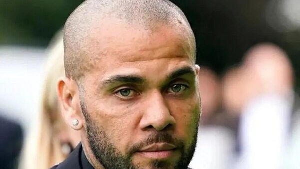 Dani Alves insiste en sexo consentido