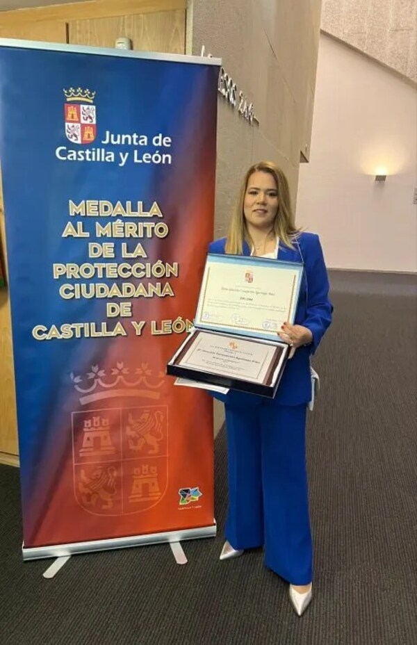 ENFERMERA PARAGUAYA DESTACADA EN ESPAÑA POR LABOR EN PANDEMIA