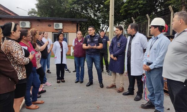 Palada inicial para construcción de pozo artesiano en USF