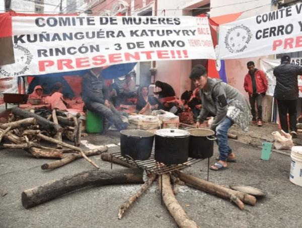 Campesinos retornan a Asunción y denuncian incumplimiento de acuerdos del Gobierno · Radio Monumental 1080 AM