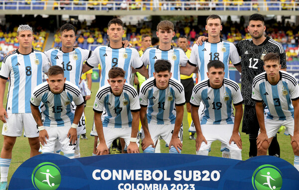 Versus / El Gobierno argentino apoya la organización del Mundial Sub 20 y espera anuncio de FIFA