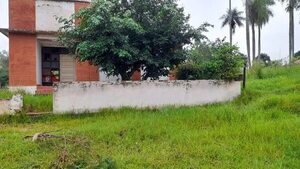 Denuncian estado de abandono en que se encuentra edificio de Copaco en Carapeguá - Nacionales - ABC Color