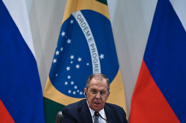 Lavrov insiste en Brasil en culpar a Occidente de la invasión rusa a Ucrania - MarketData