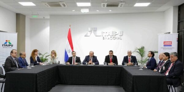Paraguay pierde en negociación por tarifa de Itaipú