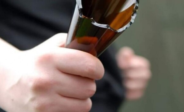 Hirió con botella rota a su excuñado en una cancha de vóley
