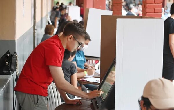 ¿Hay entusiasmo o no para las elecciones de abril? Esto es lo que responde un especialista - Política - ABC Color