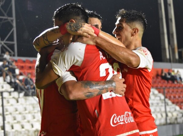 El Rojo de Mallorquín festejó en su reducto - APF