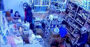 La Nación / Delincuentes roban más de G. 30 millones de comercio