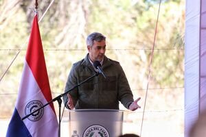 Ejecutivo formaliza contrato para la pavimentación en la Ruta PY12 en el Chaco