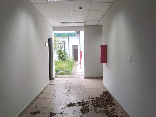 IPS: Policlínica Ingavi sigue cerrada a un año de haber finalizado las obras de remodelación - Nacionales - ABC Color
