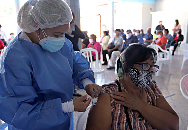 Diario HOY | Instan a vacunarse ante 'explosión' de casos de influenza