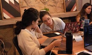 Mujeres podrán aprender programación gratis en CDE