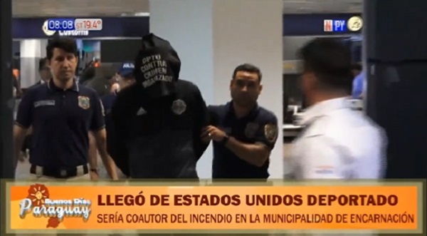 Coautor de incendio de Comuna de Encarnación llega deportado por EE.UU.