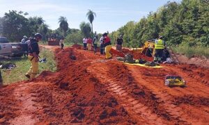 Rescatan a un segundo sin vida del derrumbe en Luque