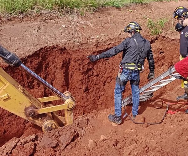 Derrumbe se cobró la vida de tres obreros en Luque