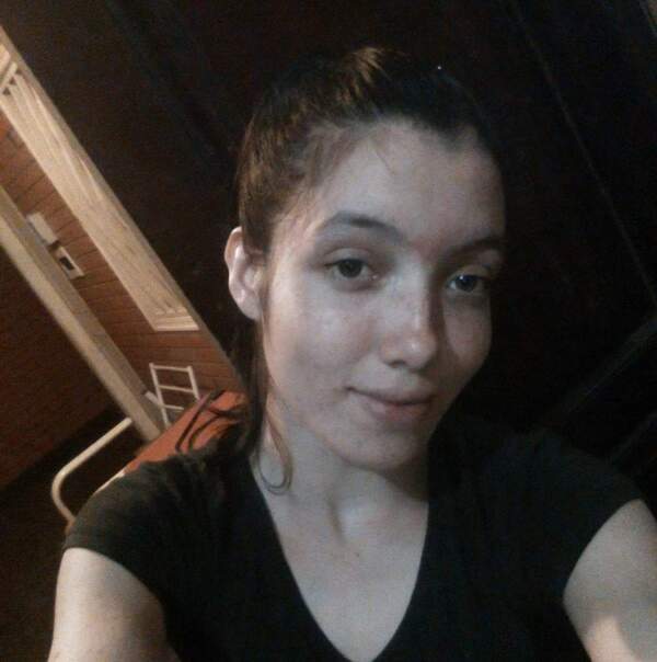 Joven era mantenida bajo tortura por su pareja hasta que la asesinó - Noticde.com