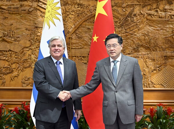 Uruguay acuerda con China crear un grupo de trabajo sobre inversión - MarketData