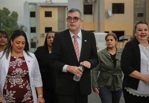 Toma de colegio en Choré: MEC asegura que están consiguiendo financiamiento para refacción de aulas - Política - ABC Color