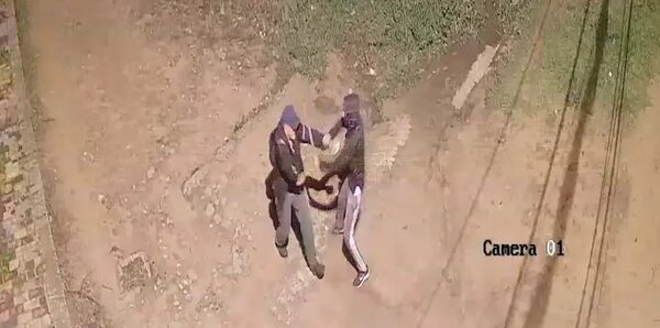 VIDEO: guardia de 71 años fue atacado con machete cuando iba a su trabajo - Policiales - ABC Color