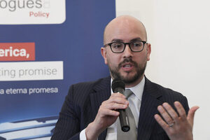 EE.UU. ofrece a Argentina una "ayuda constructiva" en la negociación con el FMI - MarketData