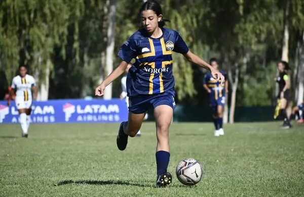 Fútbol Femenino: La cima de la Sub 18 se mantiene igual - Fútbol - ABC Color