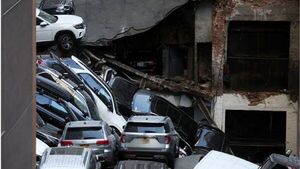 Un muerto y 4 heridos tras colapso de estacionamiento en Nueva York