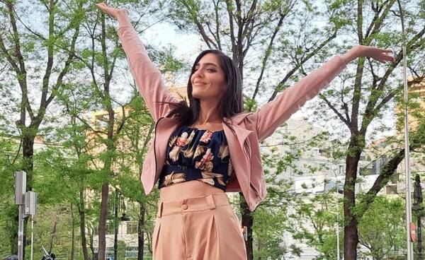 Lucía Sapena ya llegó a España para los Premios Platino