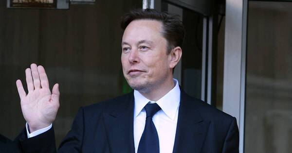 La Nación / Musk trabaja en una nueva IA