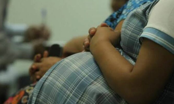 Fiscalía pide prisión para hombre que vivía en pareja con niña de 13 años en Santa Rita - OviedoPress