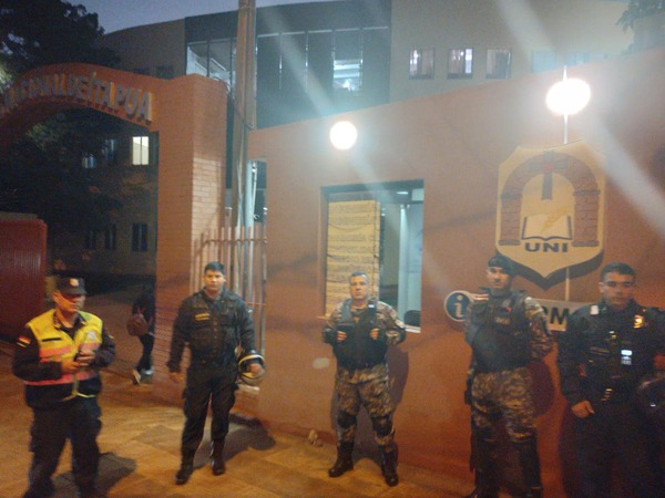 REFUERZAN SEGURIDAD EN INMEDIACIONES DE LA UNI TRAS PEDIDO DE ALUMNOS