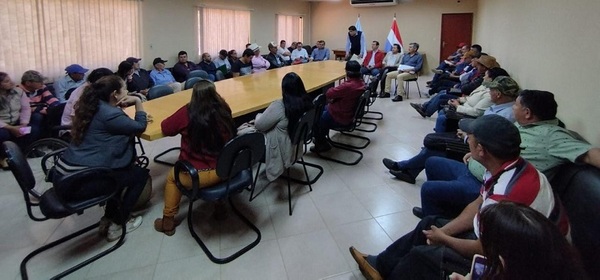 Evalúan avances de proyectos en Misiones con labriegos y dirigentes sociales
