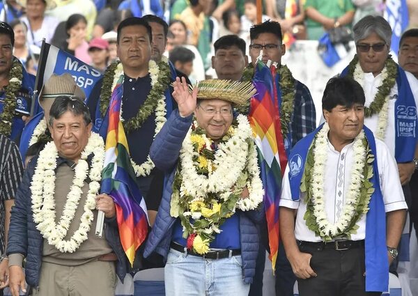 Escasez de dólares y reservas: qué está pasando con el modelo económico de Bolivia - Mundo - ABC Color