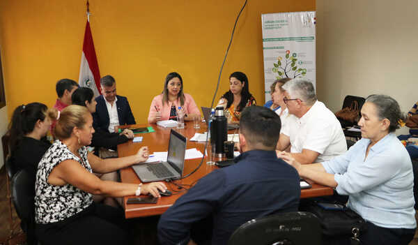 FRENVIFA emite comunicado tras expulsión de FEIPAR de la Mesa Técnica de Padres del MEC