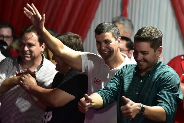 Colorados aseguran tener suficiente dinero para campaña y que lo distribuirán “equitativamente” - Política - ABC Color