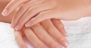 La Nación / Estos aceites esenciales son perfectos para reparar y rejuvenecer las manos