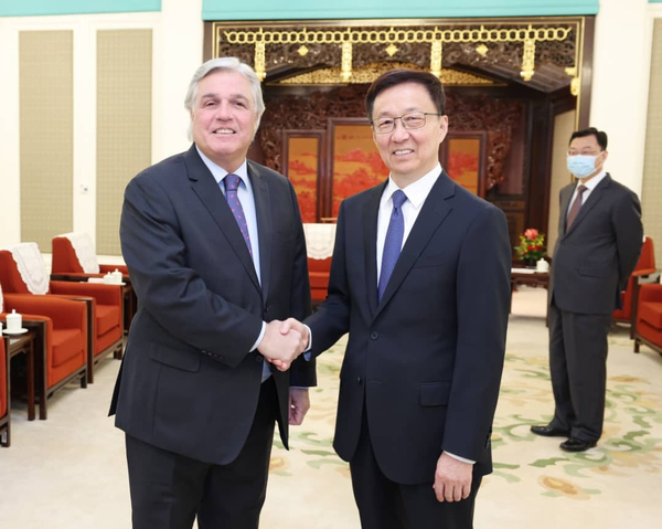 China destaca la participación de Uruguay en la XVI Cumbre Empresarial - MarketData