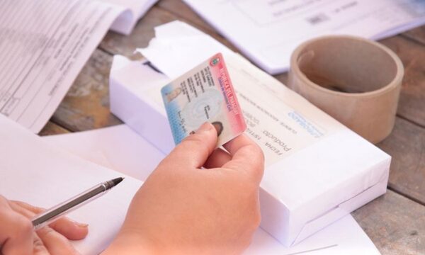 Cédula de identidad vigente o vencida es válida para votar el 30 de abril