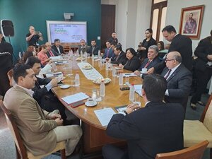 Autoridades analizan reclamos de comunidades indígenas - ADN Digital