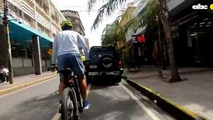 Bicisenda: Ciclistas fueron amedrentados por usar la ecovía de la calle Palma - Nacionales - ABC Color