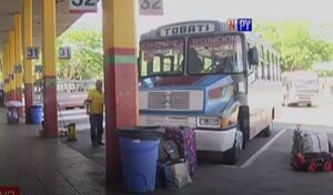 Diario HOY | Ejecutivo veta proyecto de ley que exonera de IVA para buses de mediana y larga distancia