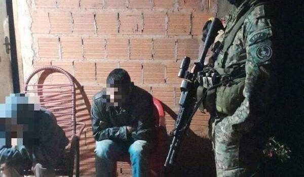 Durante allanamiento detienen a cinco presuntos implicados en secuestros