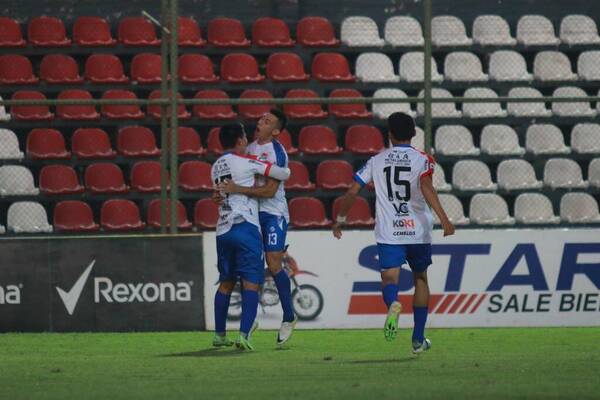 [VIDEO] Copa Paraguay: 3 de Noviembre desniveló sobre el final y clasificó