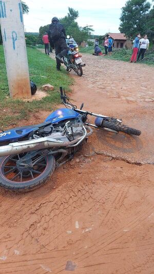 (Video) Defendió su moto a los golpes - C9N