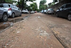 Senado analiza otro proyecto de ley que busca ampliar la franja del ferrocarril  - Economía - ABC Color