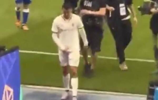 ¡Hinchas árabes piden la deportación de Cristiano Ronaldo!