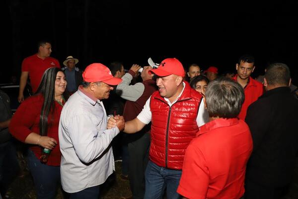 Desde el centro hasta el Nordeste, se siente la arrasadora fuerza política de TIto Vergara.