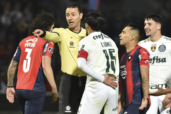 Versus / Un animado Cerro Porteño desafía el poderío del Palmeiras en Copa Libertadores